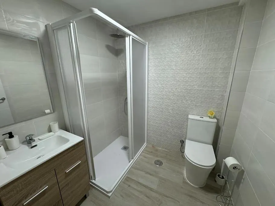 Stylish-Central Family Duplex Apartment Malaga 0*,